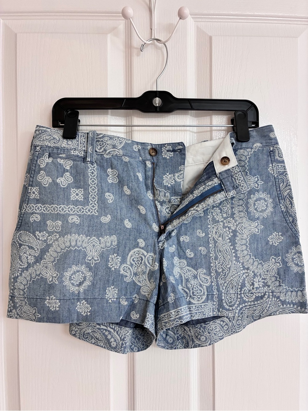 POLO RL Paisley Print Denim-Look Women's Shorts in Light Blue - size 6